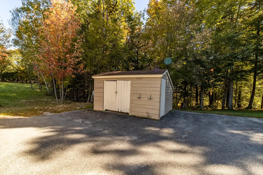 49 Keay Road Bowdoin ME 04287