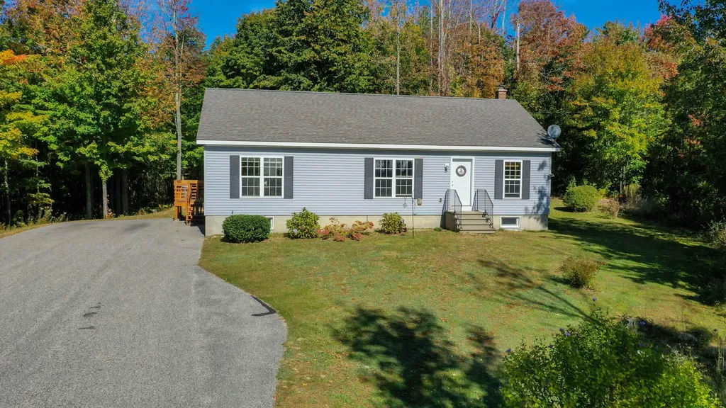 65 Norris Hill Road Monmouth ME 04259