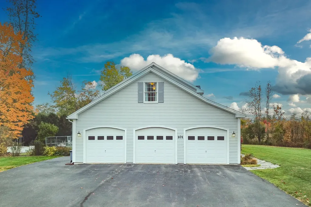 101 Roderick Road Winslow ME 04901