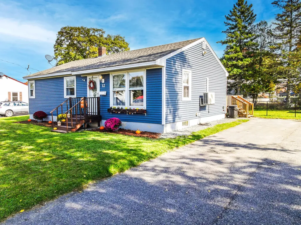12 Joe Avenue Winslow ME 04901