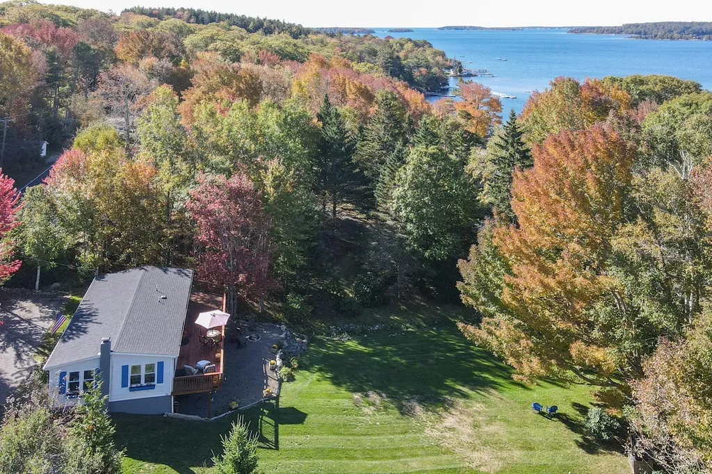 401 Ocean Point Road Boothbay ME 04544