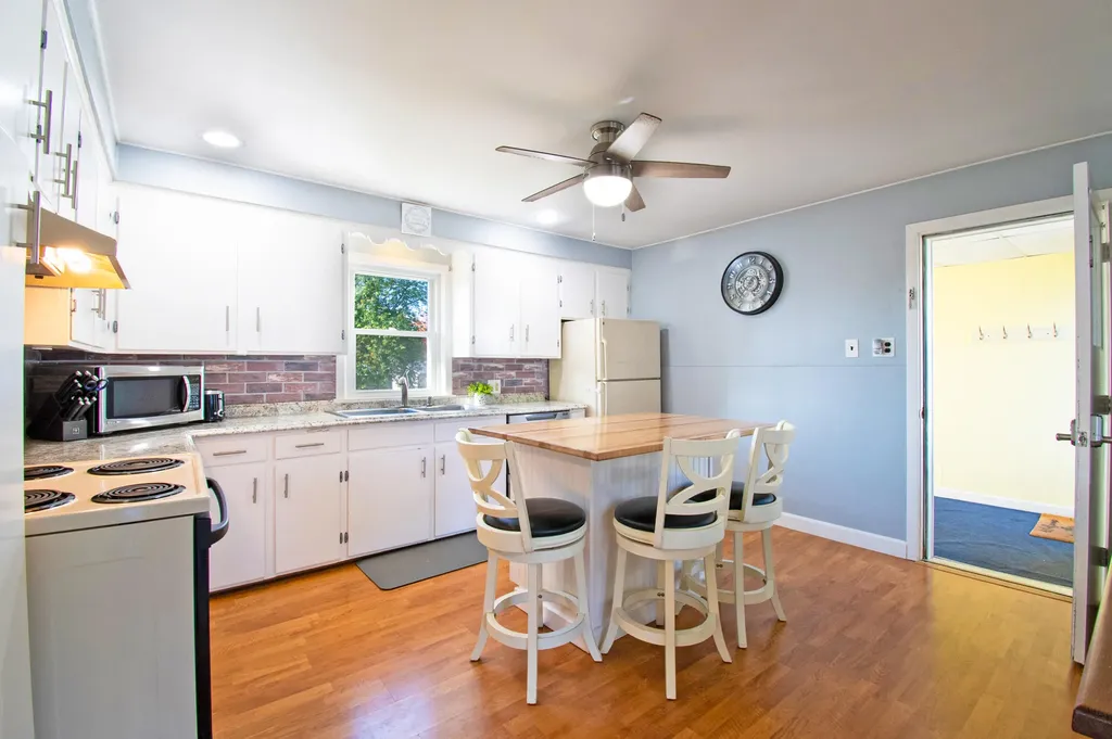 25 Turgeon Street Lewiston ME 04240
