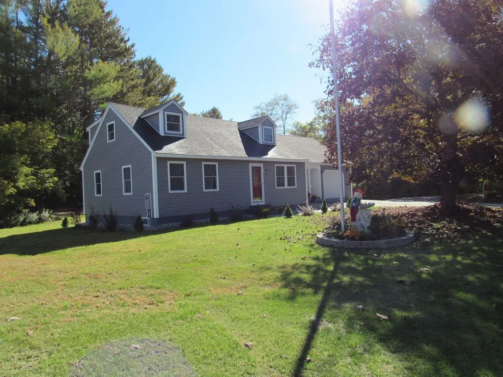 36 Spruce Street Madison ME 04950