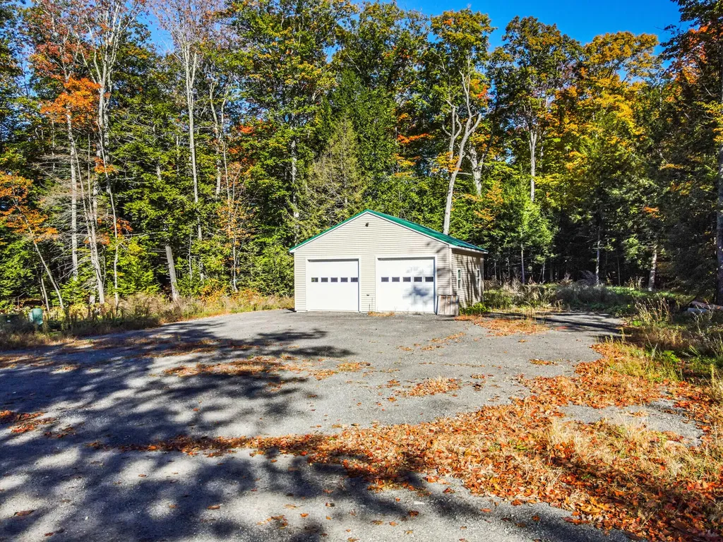 104 Iris Lane Sidney ME 04330