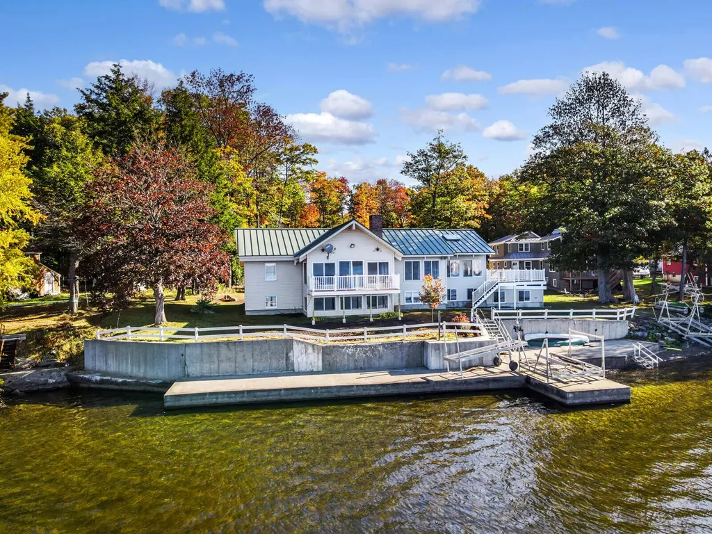 104 Iris Lane Sidney ME 04330