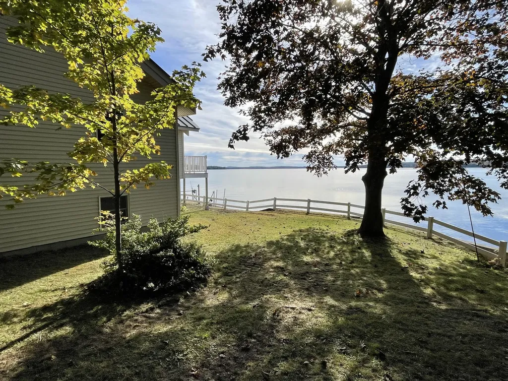 104 Iris Lane Sidney ME 04330