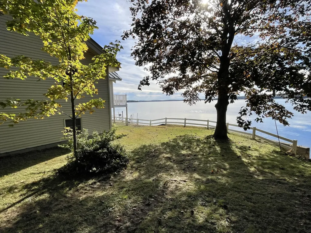 104 Iris Lane Sidney ME 04330