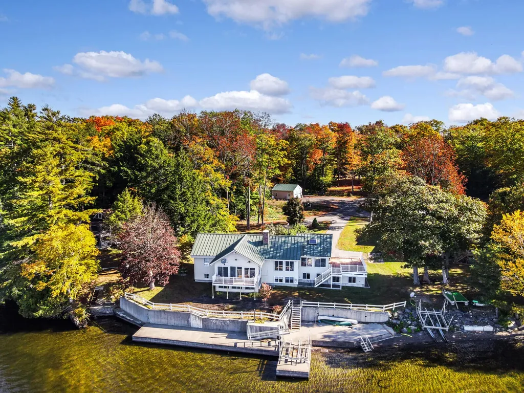 104 Iris Lane Sidney ME 04330
