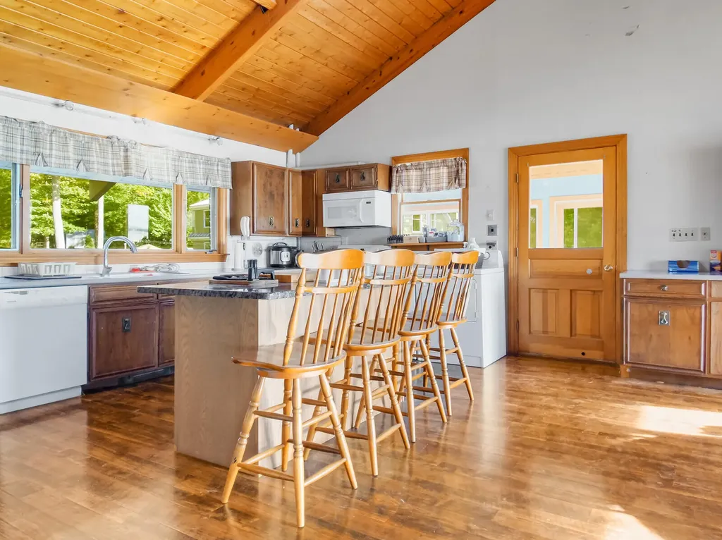104 Iris Lane Sidney ME 04330