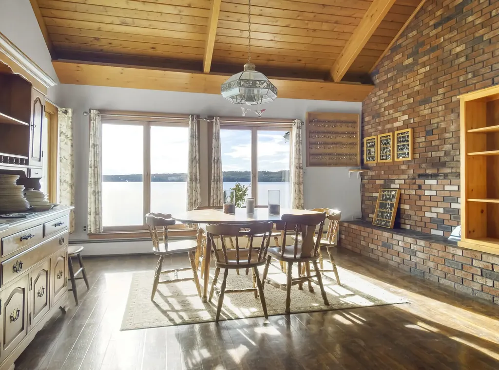104 Iris Lane Sidney ME 04330