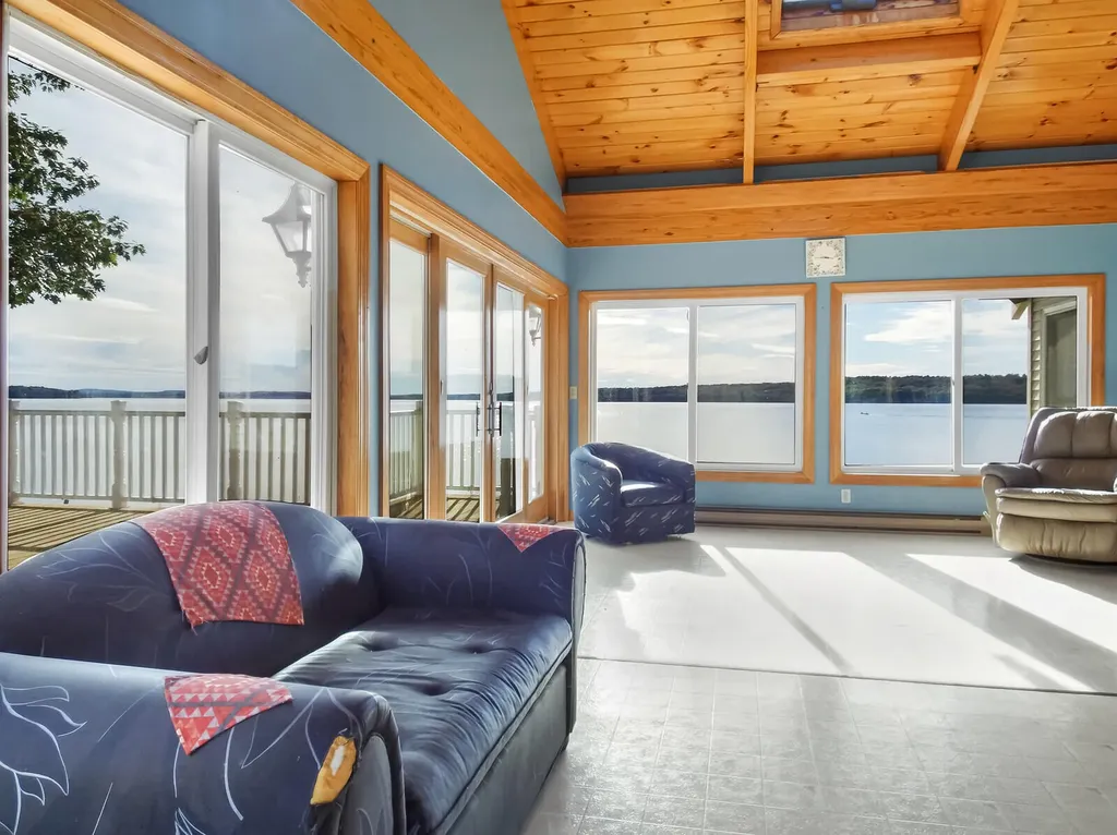 104 Iris Lane Sidney ME 04330