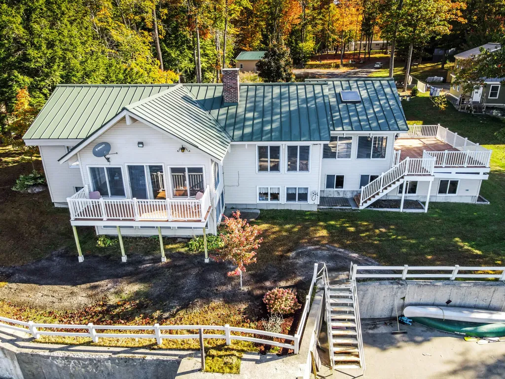 104 Iris Lane Sidney ME 04330