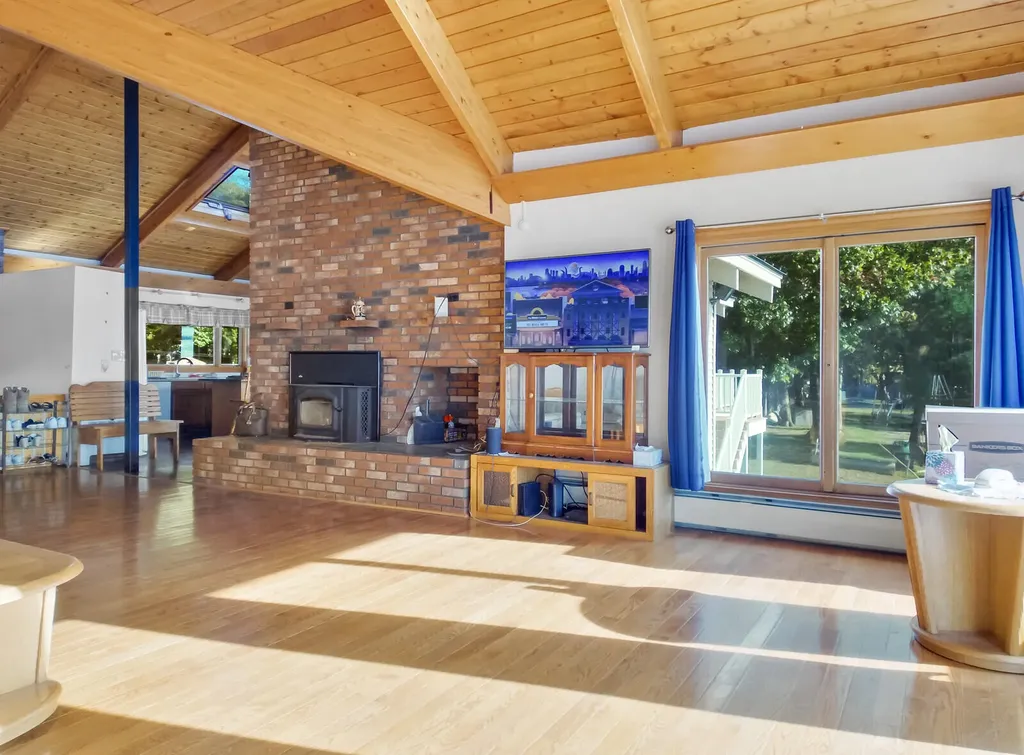 104 Iris Lane Sidney ME 04330