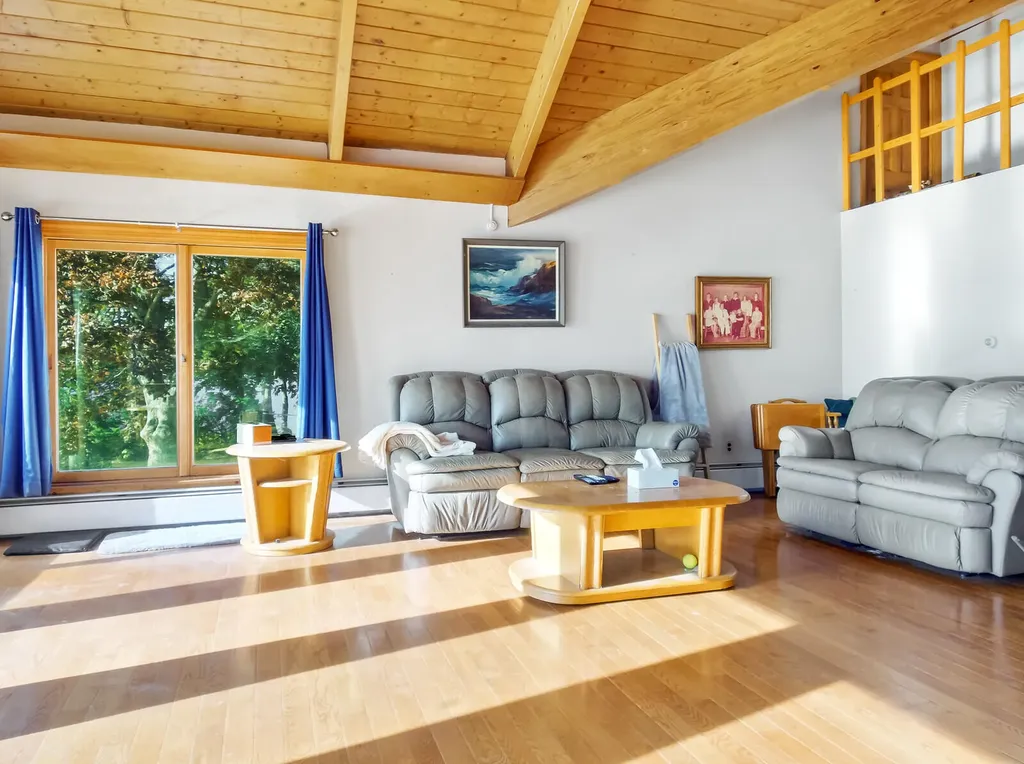 104 Iris Lane Sidney ME 04330