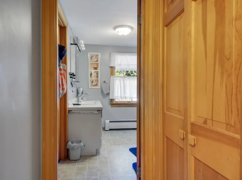 104 Iris Lane Sidney ME 04330