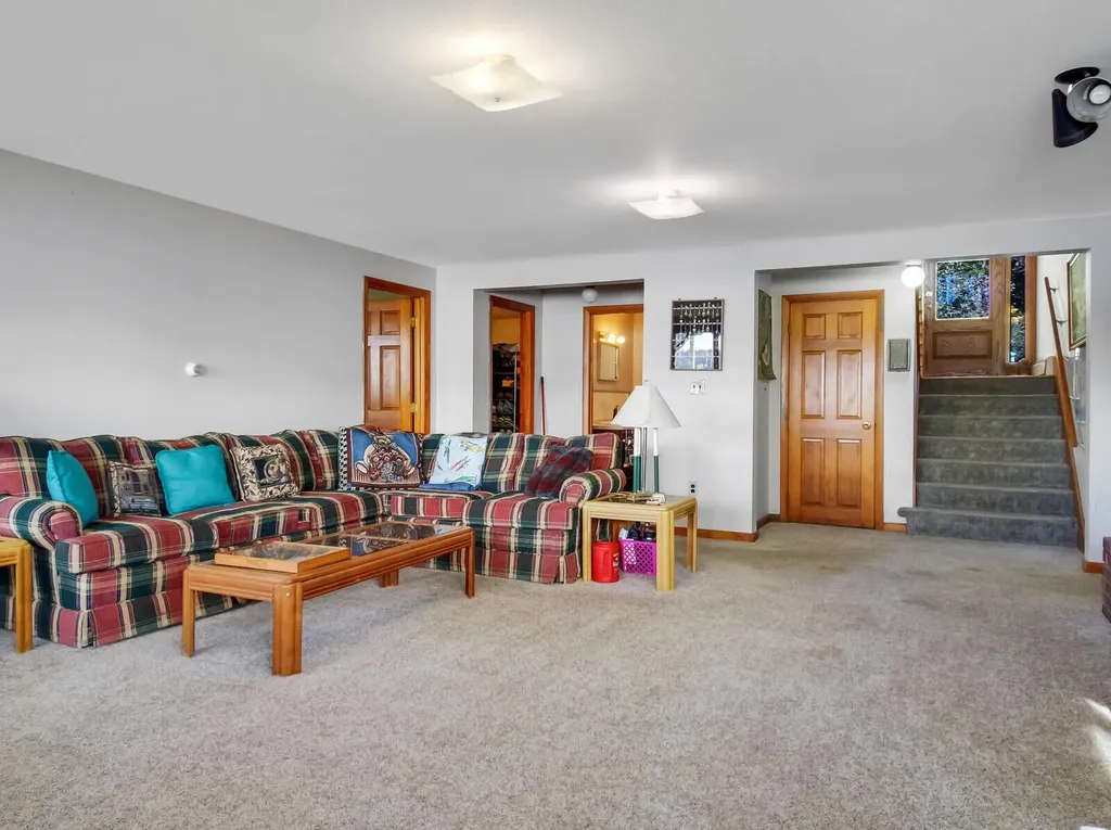 104 Iris Lane Sidney ME 04330