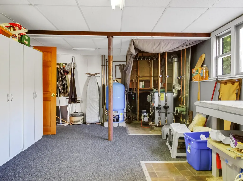 104 Iris Lane Sidney ME 04330