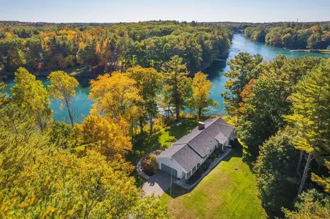 31 Riverbend Road York ME 03909