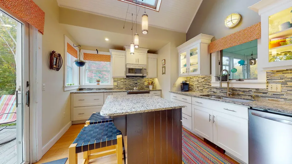23 Thomas Drive Scarborough ME 04074