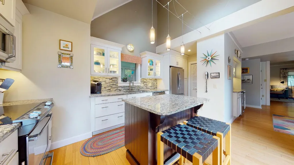 23 Thomas Drive Scarborough ME 04074