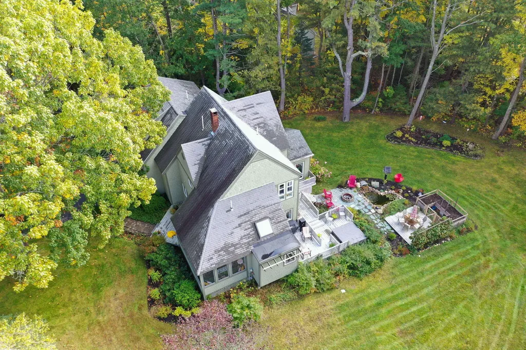 23 Thomas Drive Scarborough ME 04074