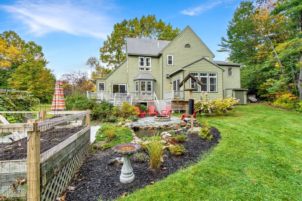 23 Thomas Drive Scarborough ME 04074