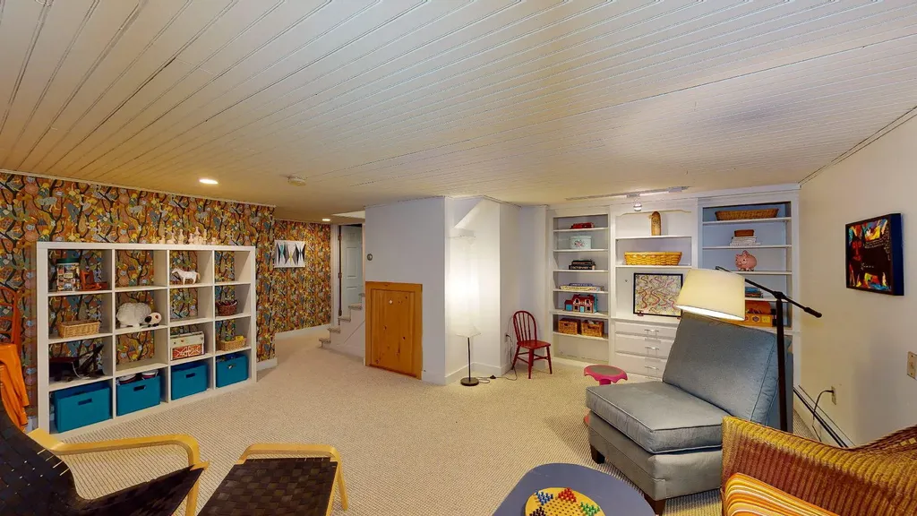 23 Thomas Drive Scarborough ME 04074
