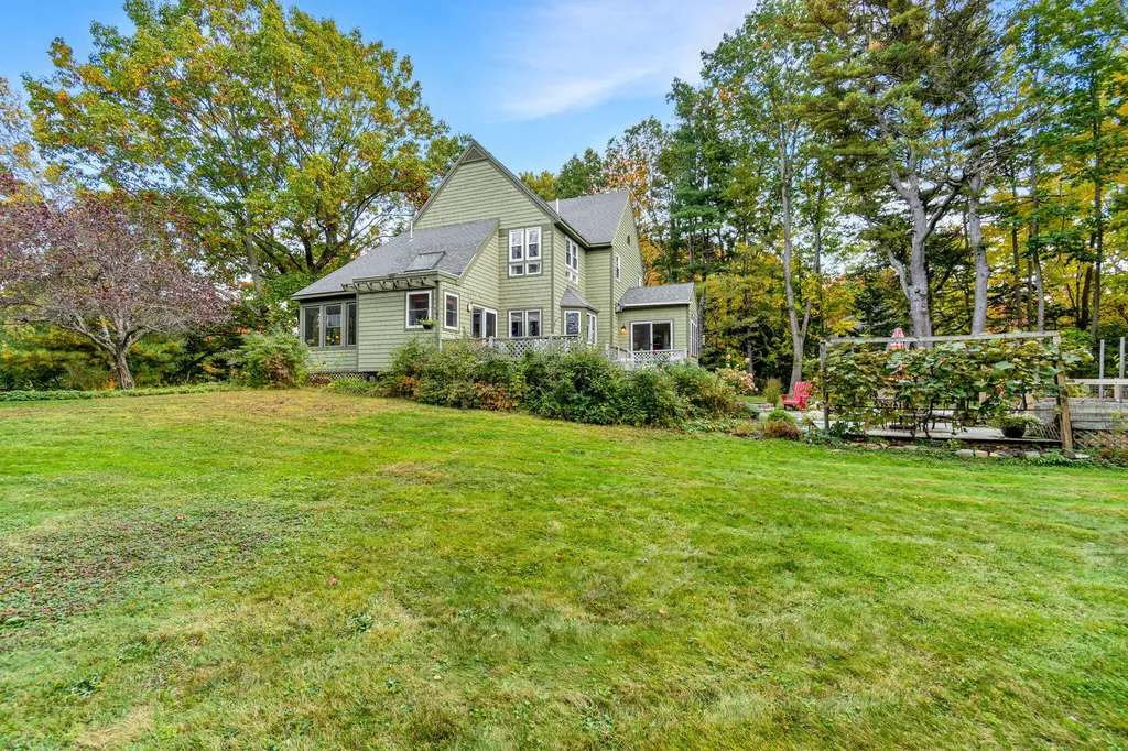 23 Thomas Drive Scarborough ME 04074
