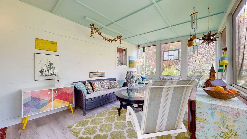 23 Thomas Drive Scarborough ME 04074