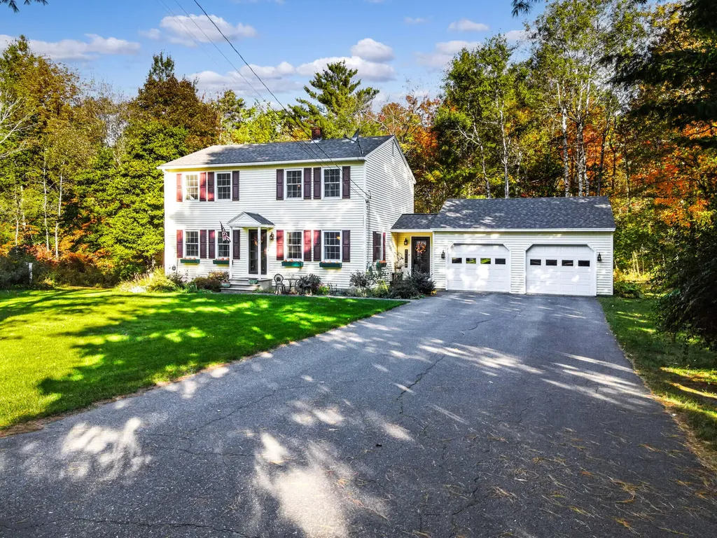 33 Ingraham Street Manchester ME 04351