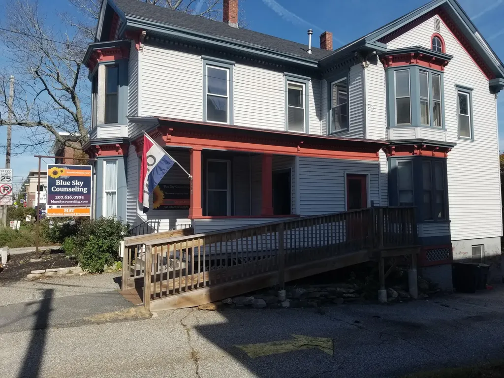 369 Main Street Lewiston ME 04240