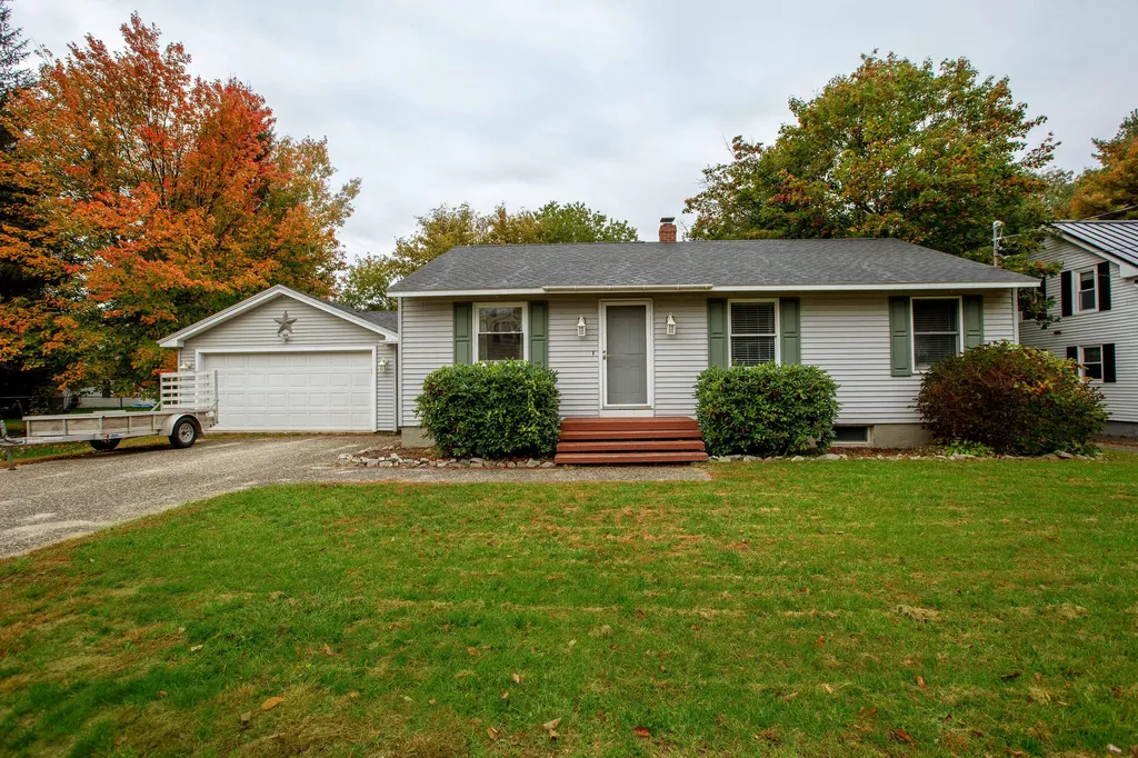 14 Mower Avenue Lewiston ME 04240