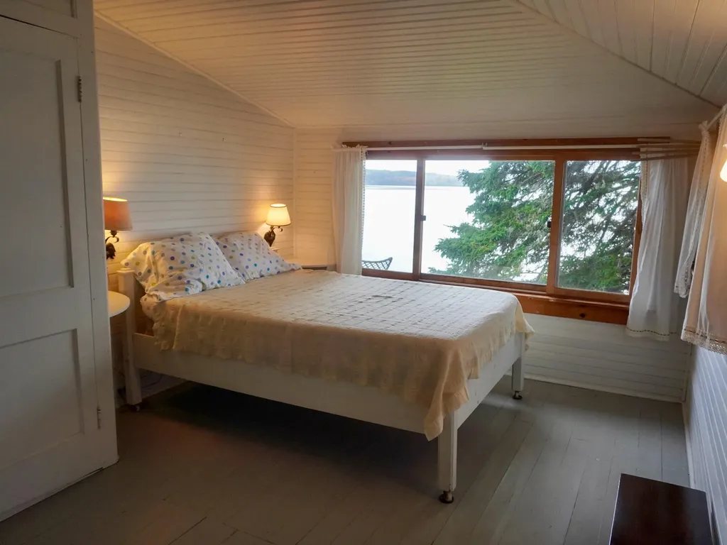 32 Lichen Lane Blue Hill ME 04614