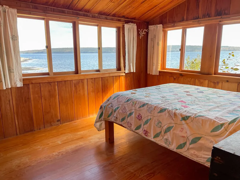 32 Lichen Lane Blue Hill ME 04614