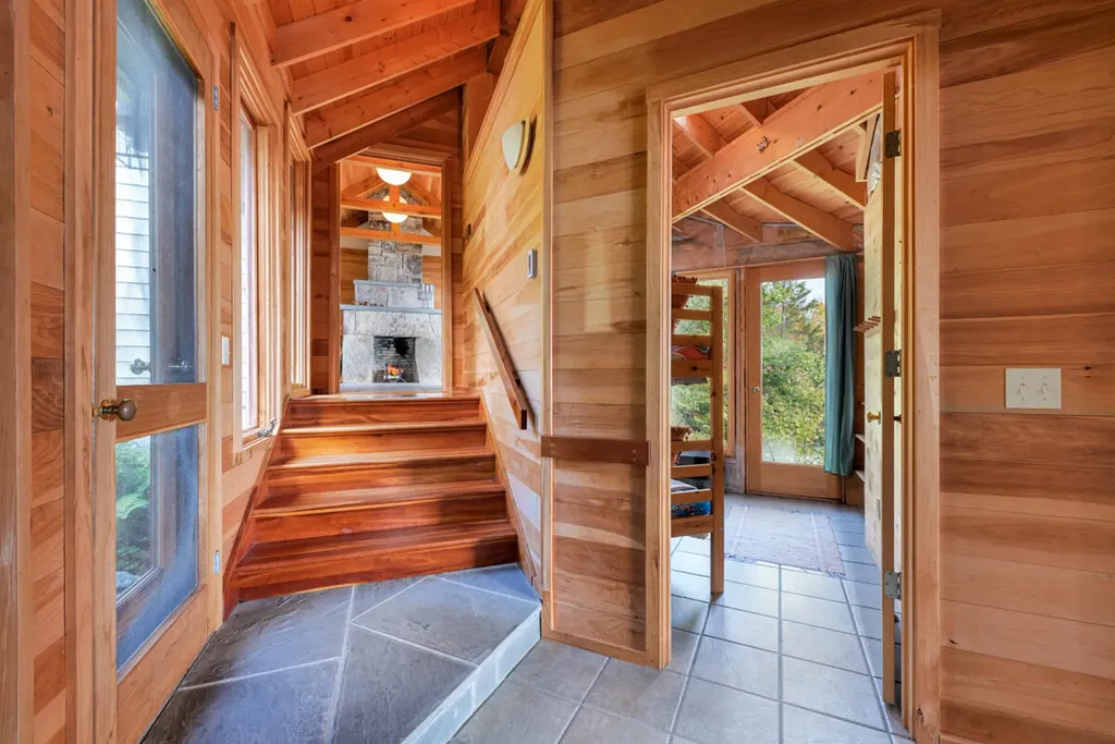 32 Lichen Lane Blue Hill ME 04614