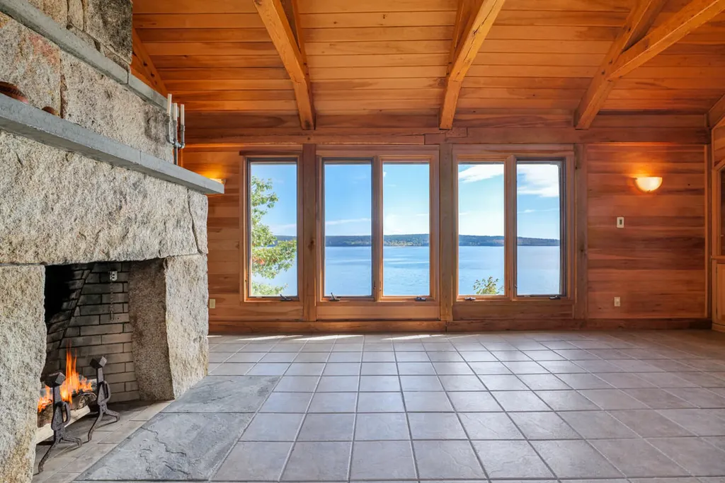 32 Lichen Lane Blue Hill ME 04614