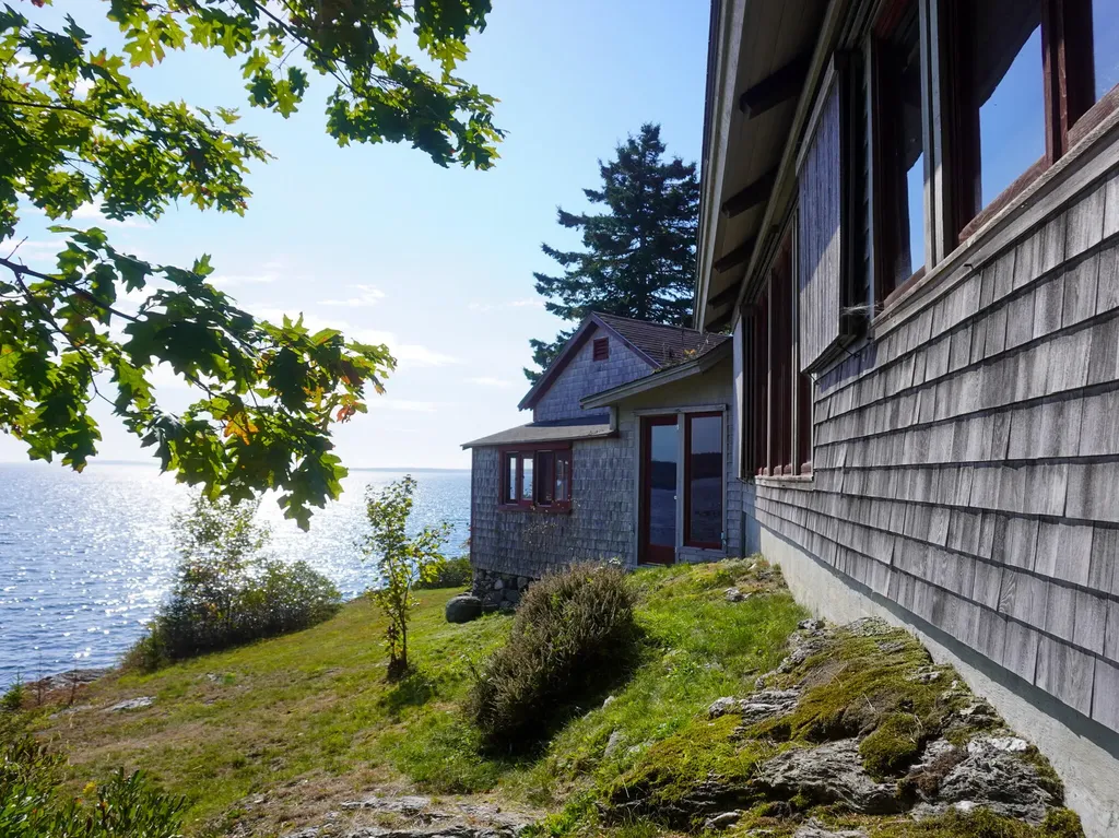 32 Lichen Lane Blue Hill ME 04614