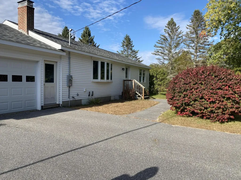 216 Maquoit Road Brunswick ME 04011