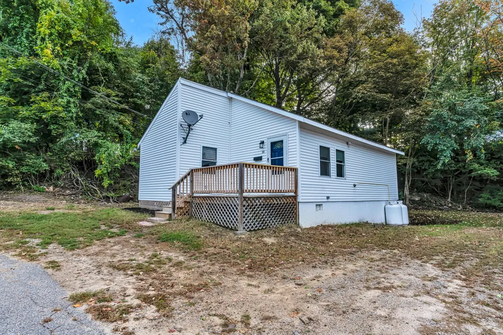 11 Boyd Street Sanford ME 04073