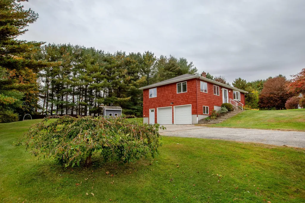 33 Cherry Vale Circle Auburn ME 04210