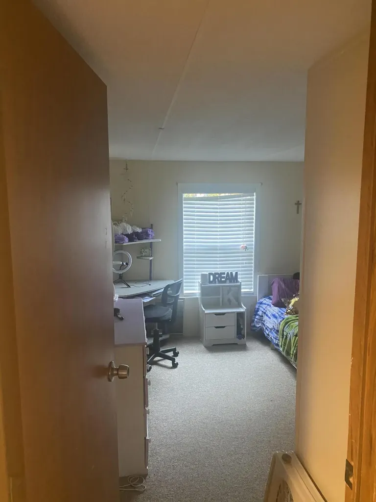 9 Pinetree Lane Lewiston ME 04240