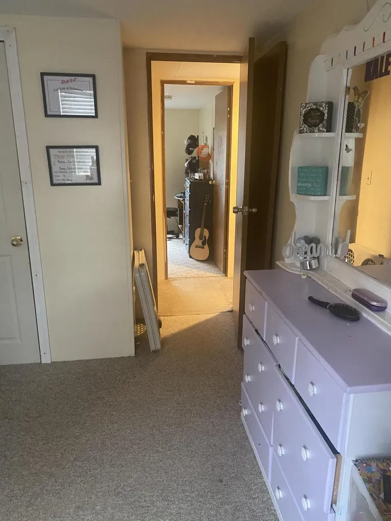 9 Pinetree Lane Lewiston ME 04240
