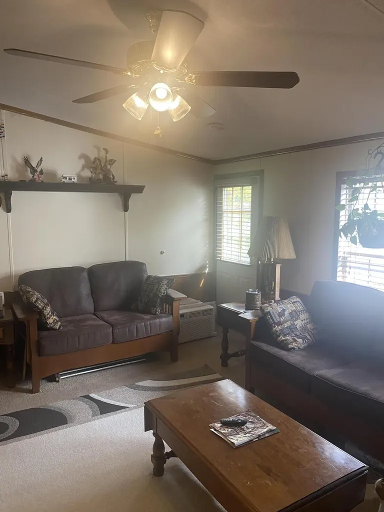 9 Pinetree Lane Lewiston ME 04240