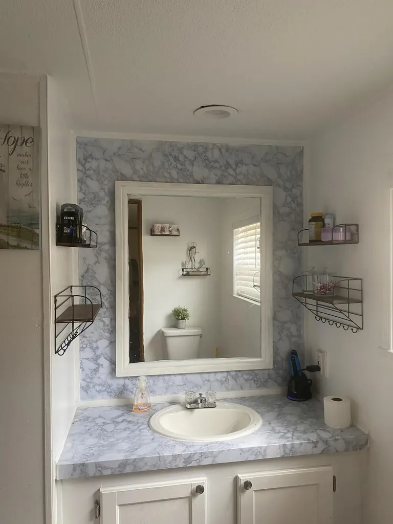 9 Pinetree Lane Lewiston ME 04240