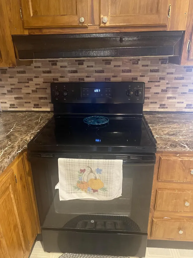 9 Pinetree Lane Lewiston ME 04240