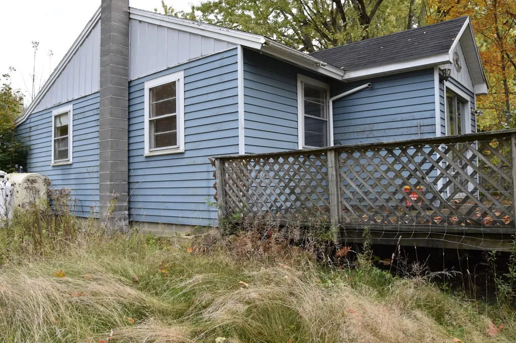 3 Brown Road Richmond ME 04357