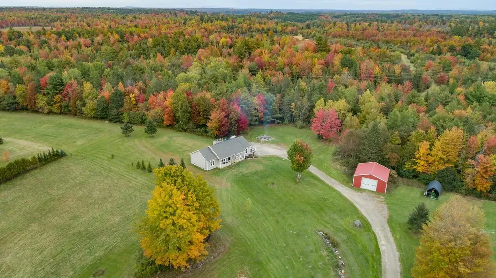 597 Hudson Road Glenburn ME 04401