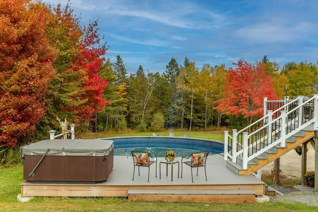 597 Hudson Road Glenburn ME 04401