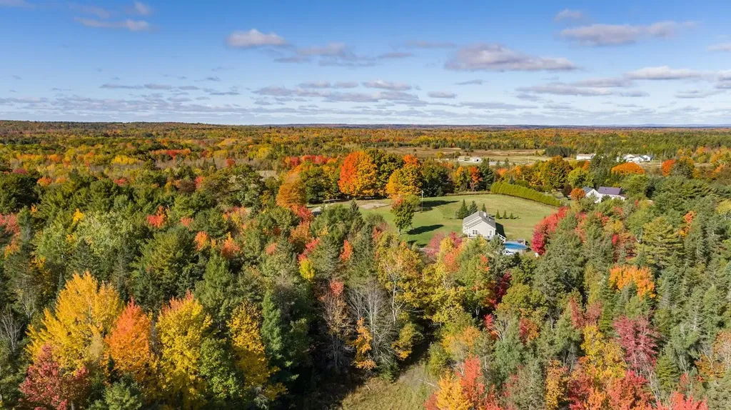 597 Hudson Road Glenburn ME 04401