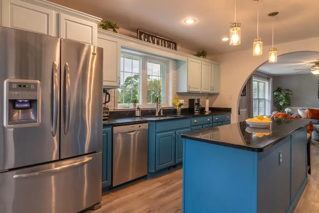 597 Hudson Road Glenburn ME 04401